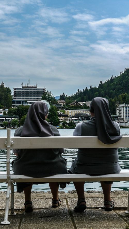 sisters slovenia religious