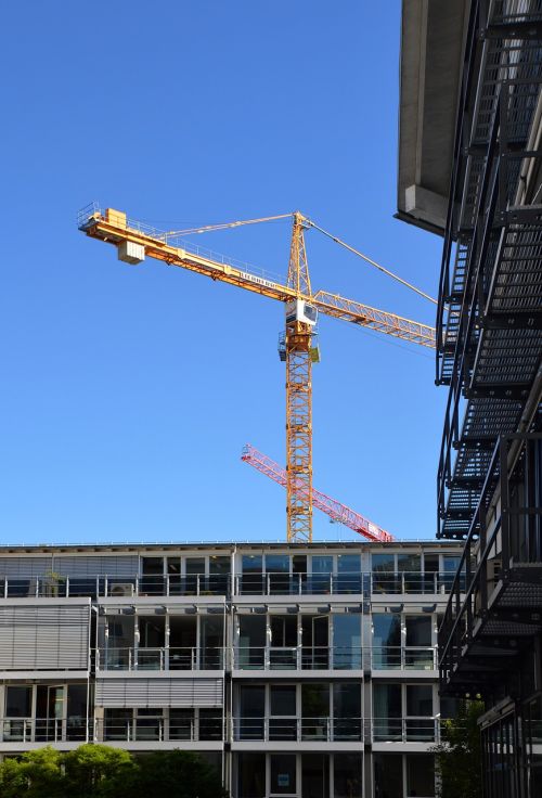 site crane scaffolding