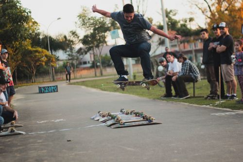 skateboard radical