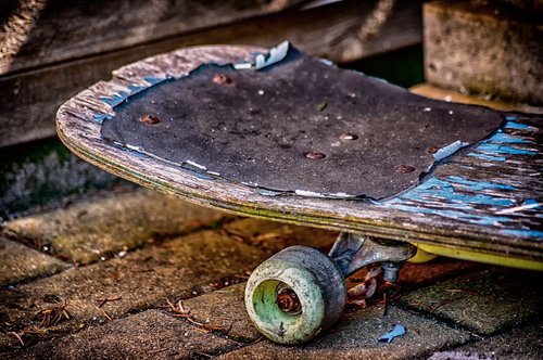 skateboard  old  dirty