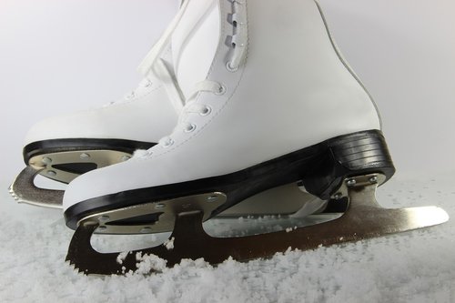 skates  white  snow