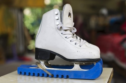 skates  white  women's