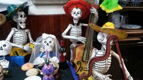 skeletons toys creepy