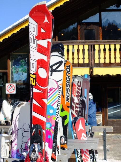 ski skies sport