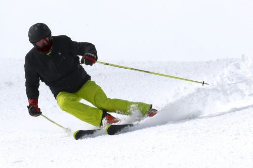 ski skiing sport