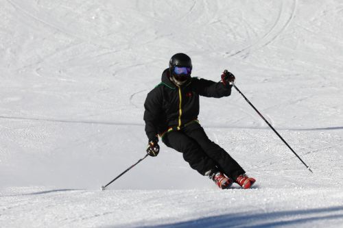 ski skiing sport