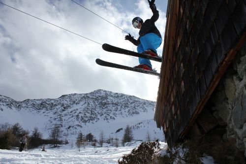 ski jump snow