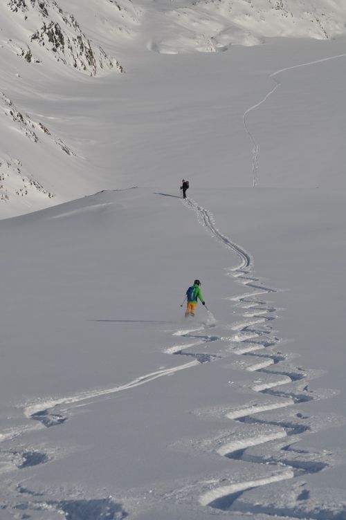 ski backcountry skiiing alpine