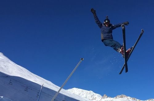 ski jump snow
