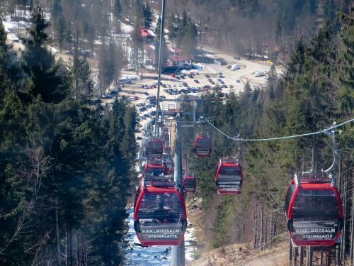 skiing gondola cable car