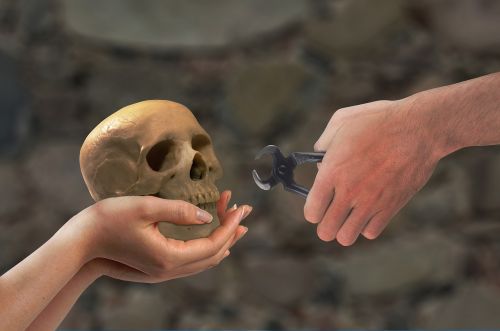 skull hand skeleton