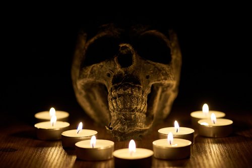 skull  candles  selling