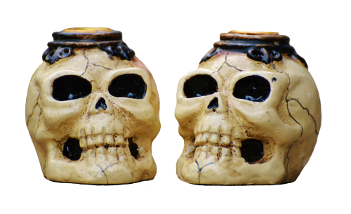 skull and crossbones creepy halloween