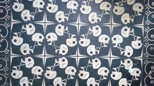 skulls floor decoration