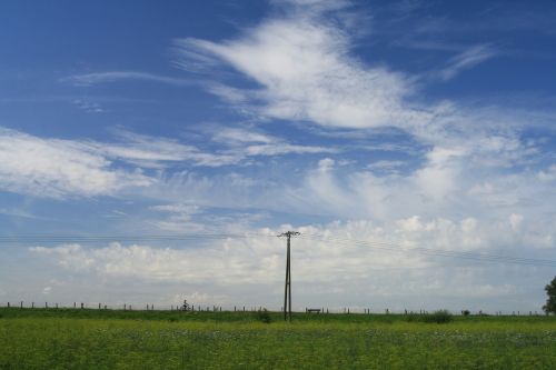 strommast sky meadow