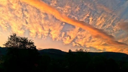 sky color clouds