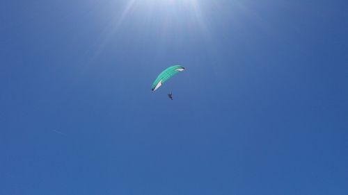 sky parachute for falls