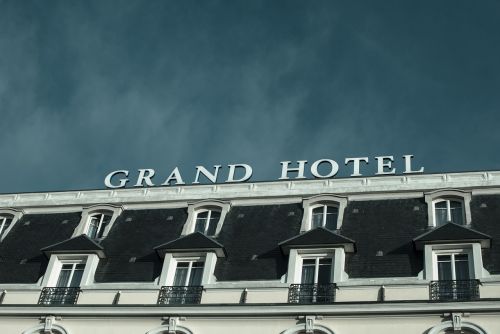 sky hotel grand hotel