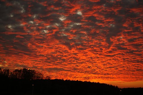 sky  clouds  red