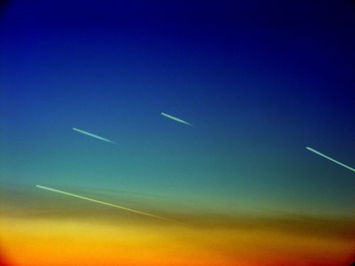 sky planes the streaks