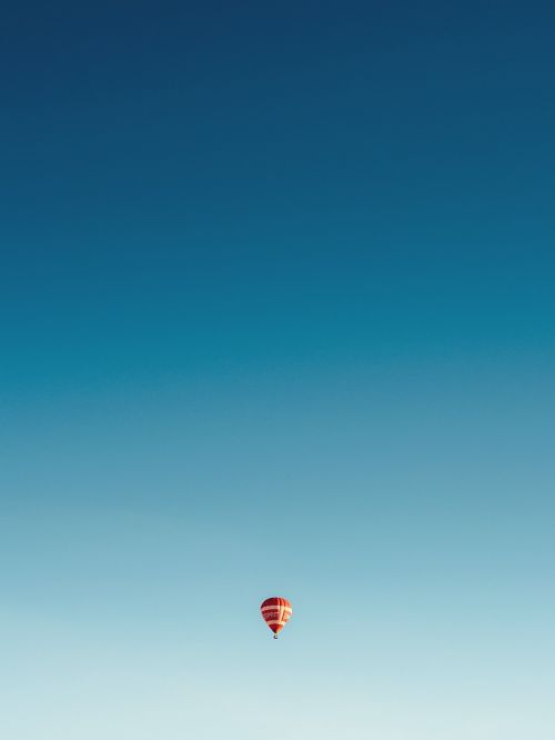 sky balloon flying
