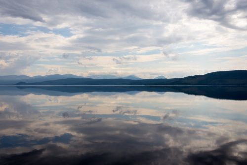 sky water reflection