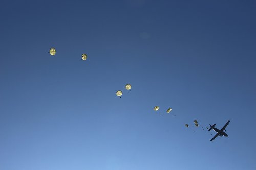 skydiving  parachutes  bundeswehr
