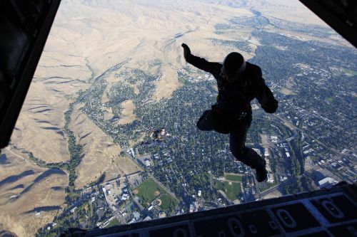 skydiving jump falling