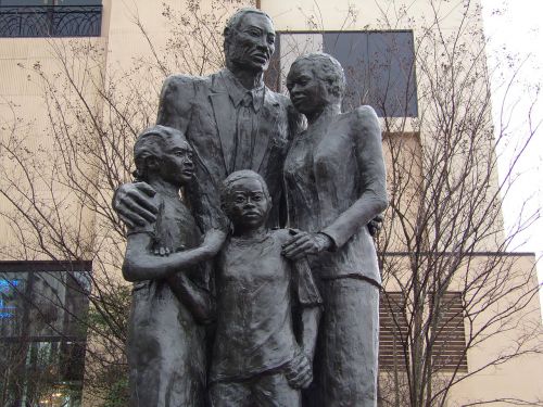 slave family statue heritage