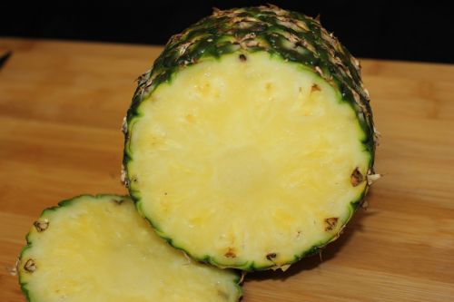 Sliced Pineapple - Fruit