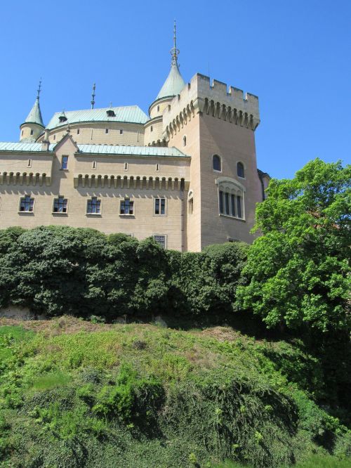 slovakia castle bojnice