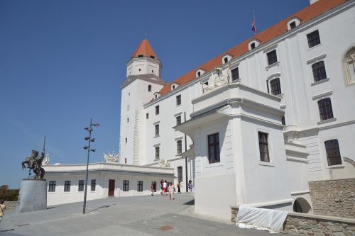 slovakia bratislava castle