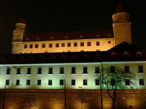 slovakia bratislava castle