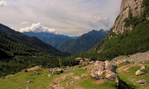 slovenia pass mountains
