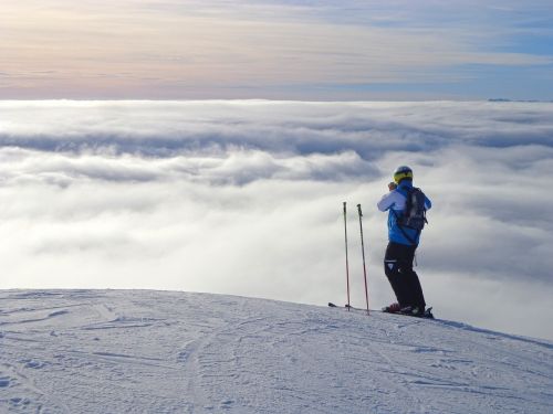 slovenija krvavec skiing