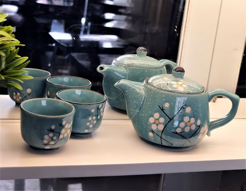 small  ceramic  teapot