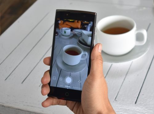 smartphone instagram tea