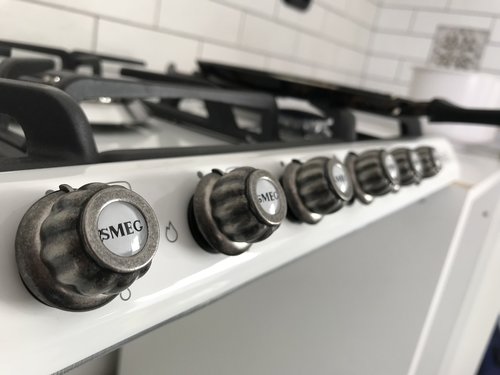 smeg  oven  kitchen