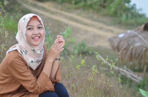 smile hijab muslim