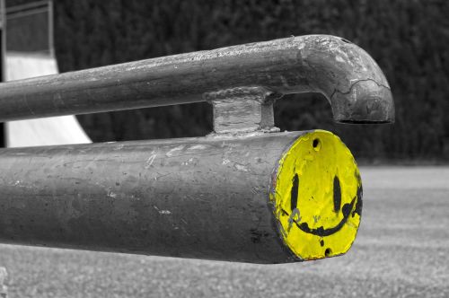 smiley emoticon skateboard