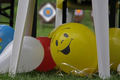 smiley balloon party