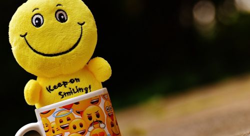 smilies cup yellow