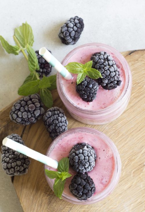 smoothie cocktail fruit