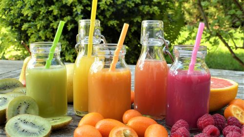 smoothies juice fruits