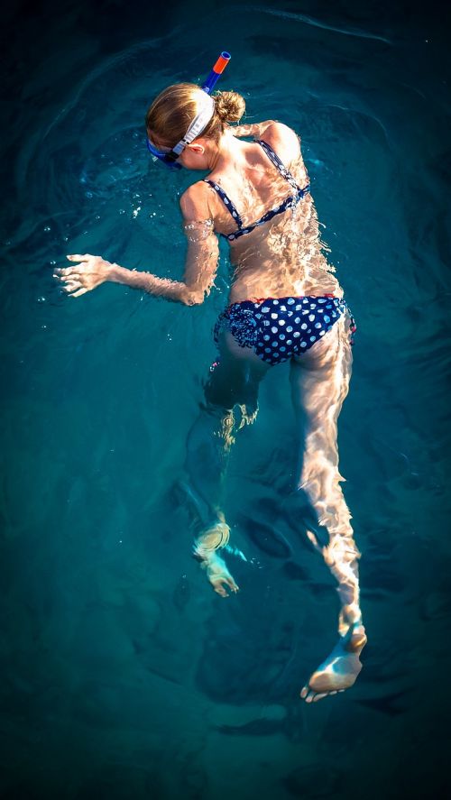 snorkeling diving girl