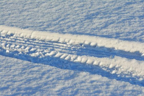 snow snow lane tire track