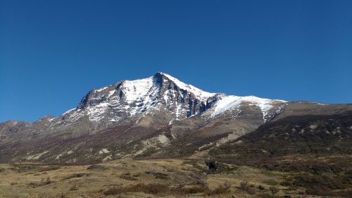 snow mountain sky