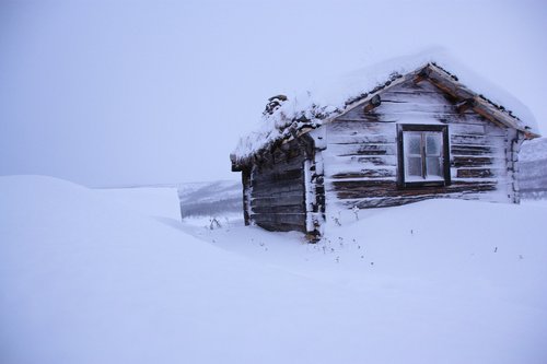 snow  chalet  lapland