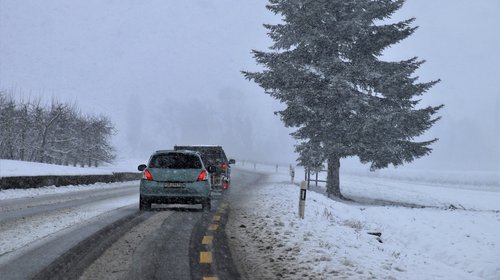 snow  travel  roadway