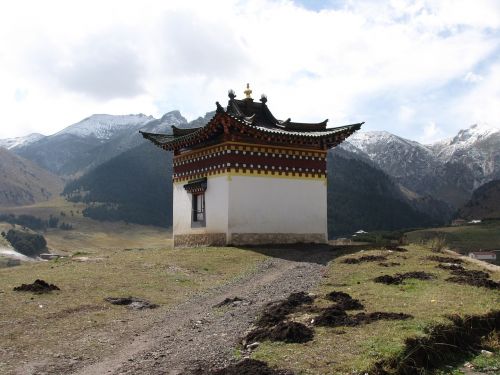 snow mountain tibetan building
